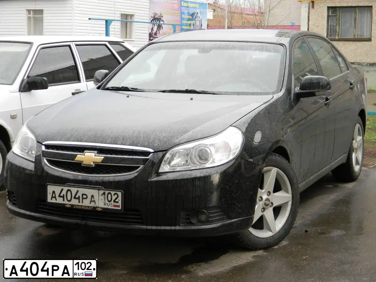 Фото автомобиля CHEVROLET EPICA, 2006 — госномер В745АХ702. Цвет: ЧЕРНЫЙ