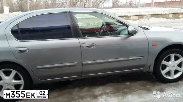 Фото автомобиля NISSAN MAXIMA, 2005 — госномер М355ЕК02. Цвет: СЕРЫЙ