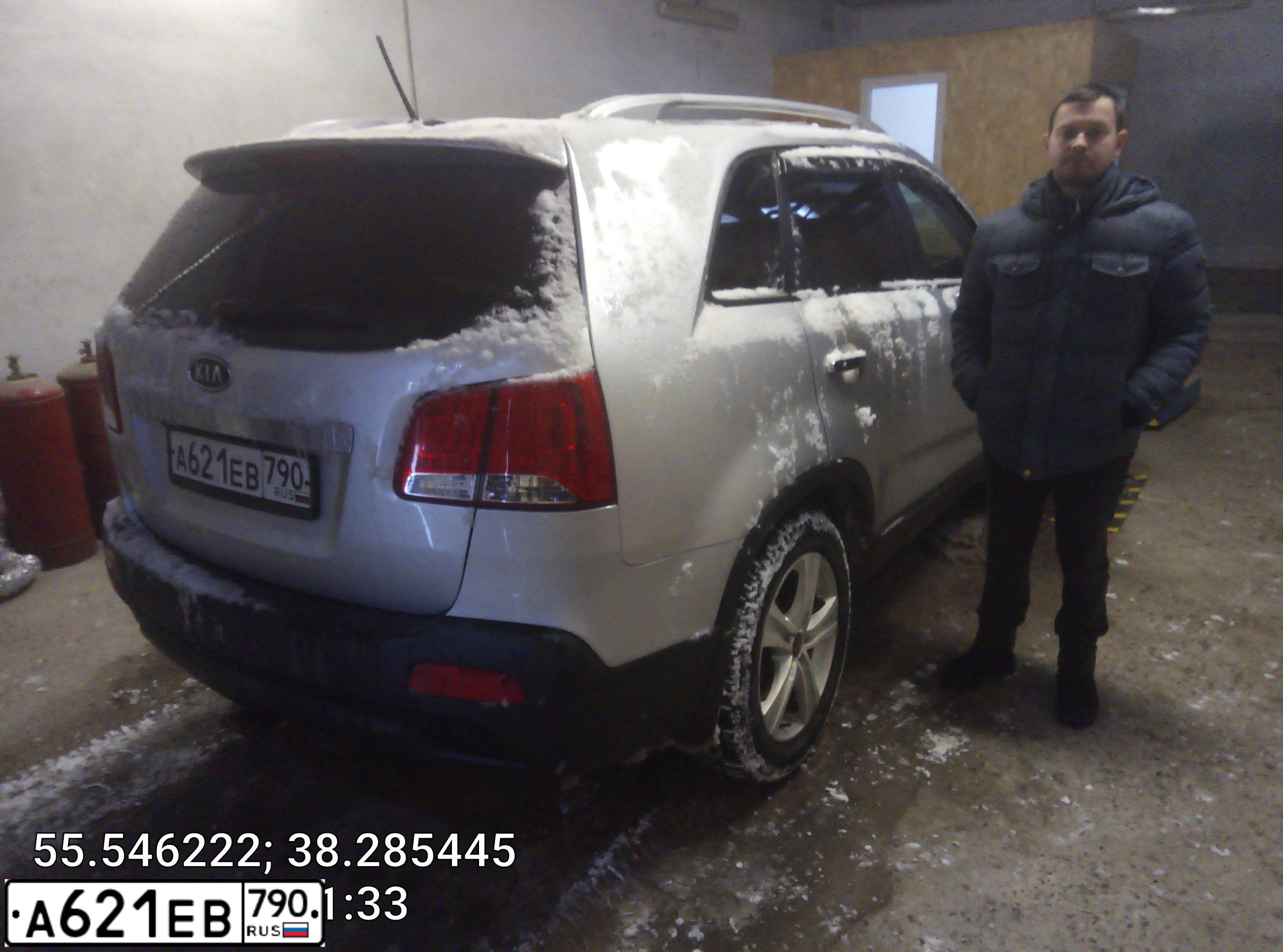 Фото автомобиля KIA SORENTO, 2011 — госномер А641ТО197. Цвет: СЕРЫЙ