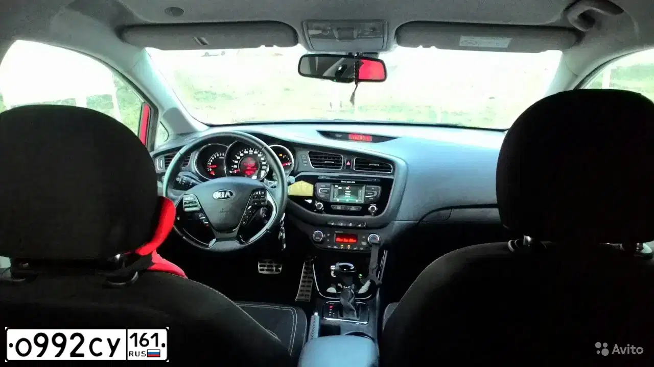 Фото автомобиля KIA CEE'D, 2013 — госномер В456АС761. Цвет: КРАСНЫЙ