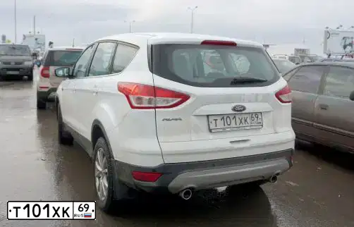Фото автомобиля FORD KUGA, 2016 — госномер Т101ХК69. Цвет: Белый