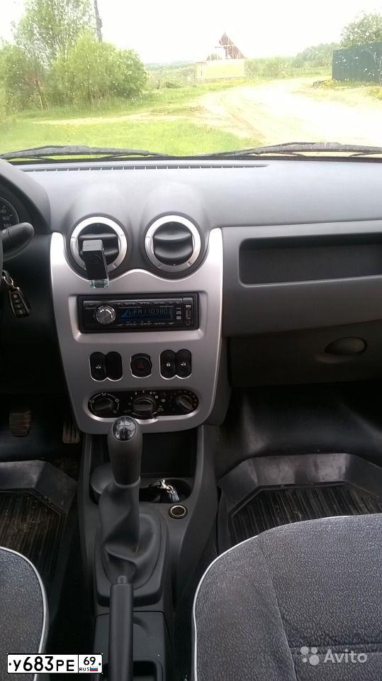 Фото автомобиля RENAULT LOGAN, 2013 — госномер У683РЕ69. Цвет: БЕЖЕВЫЙ