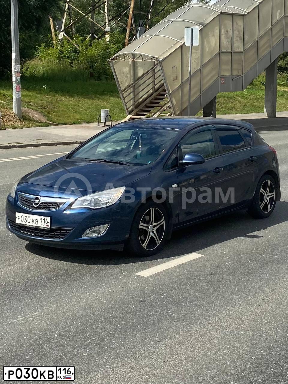 Фото автомобиля OPEL ASTRA, 2012 — госномер С913ТВ43. Цвет: СИНИЙ МЕТАЛЛИК
