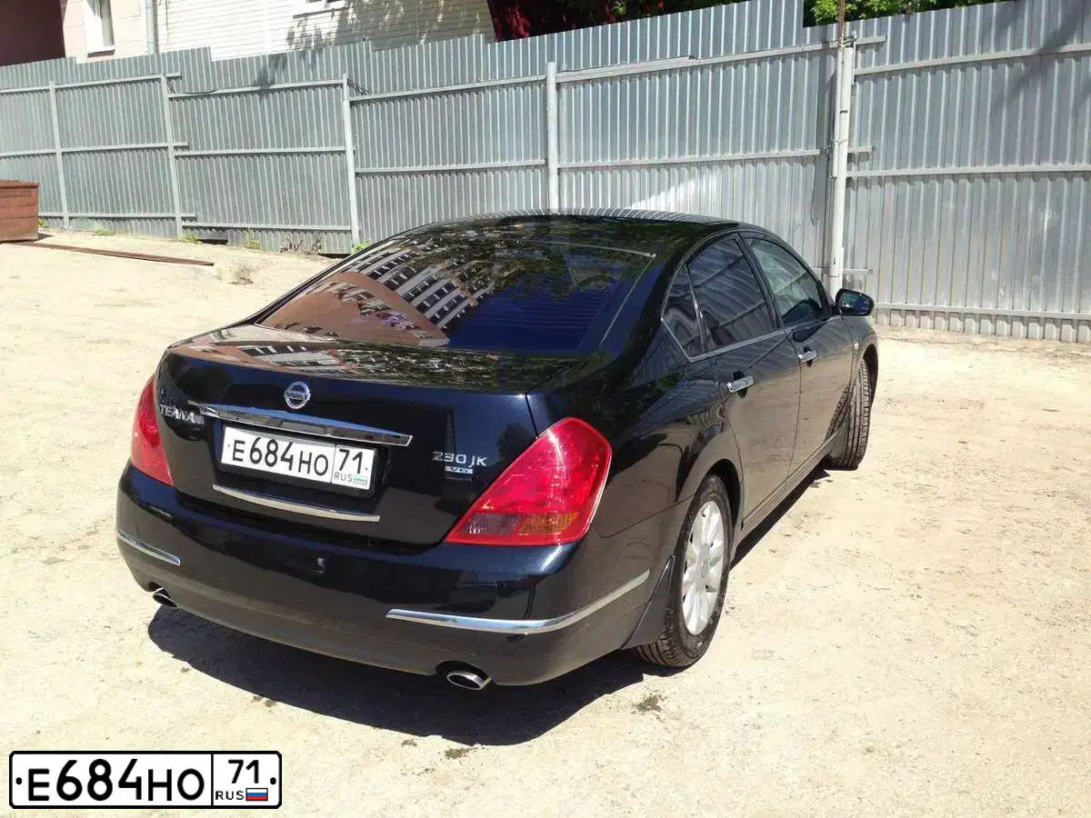 Фото автомобиля NISSAN TEANA, 2006 — госномер К382ВР790. Цвет: ЧЕРНЫЙ