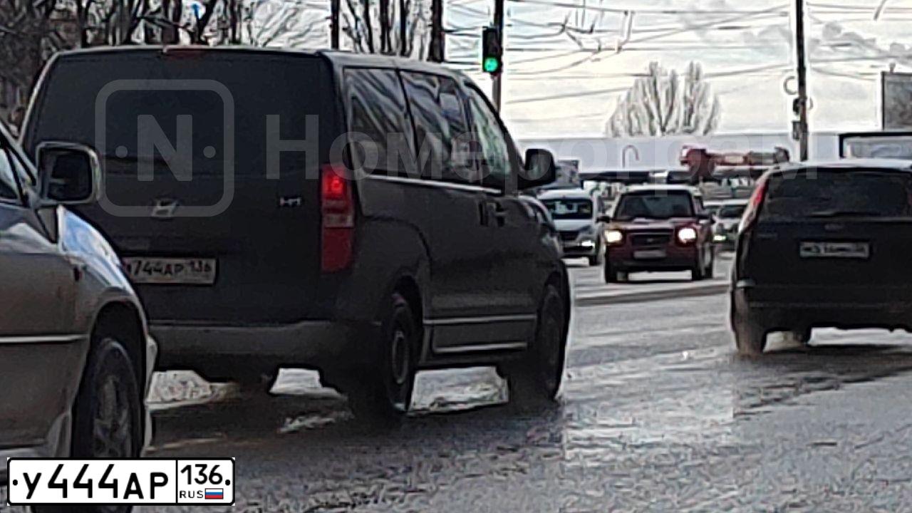Фото автомобиля VOLVO S60, 2007 — госномер Х960МН136. Цвет: ВИШНЕВЫЙ