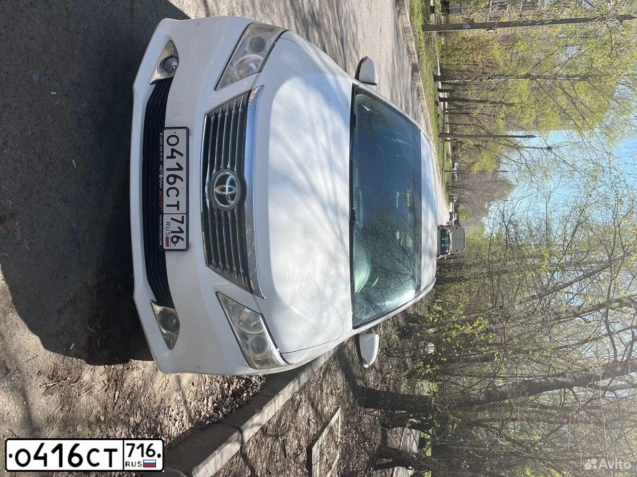Фото автомобиля TOYOTA CAMRY, 2013 — госномер О074РЕ159. Цвет: Белый