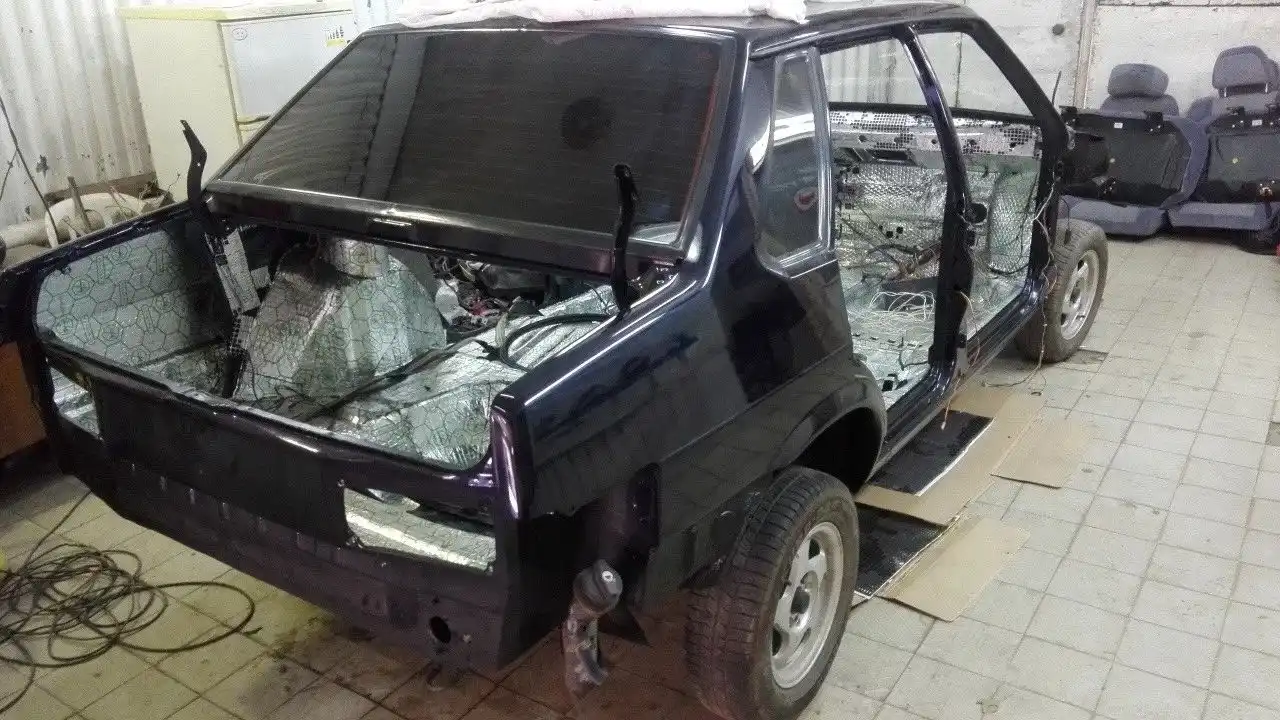 Фото автомобиля LADA 2109 SAMARA, 2003 — госномер М800ВН71. Цвет: ТЕМНО-СИНИЙ
