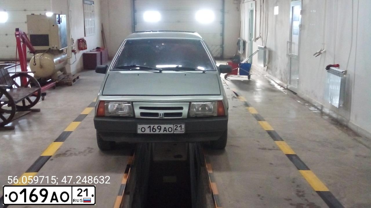 Фото автомобиля LADA 2109 SAMARA, 1991 — госномер Т419ЕЕ196. Цвет: ЛИАНА ЗЕЛЕНЫЙ