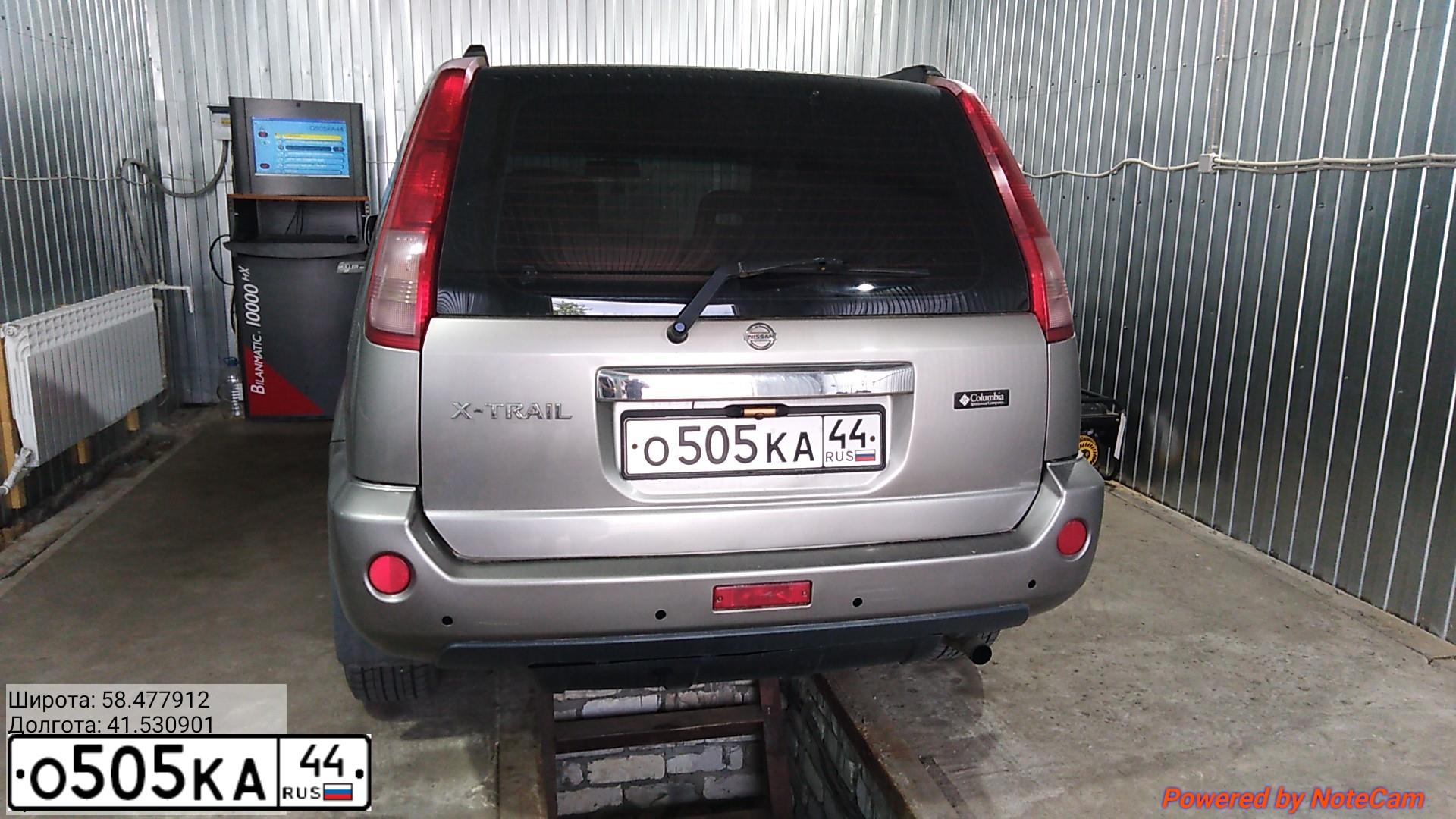 Фото автомобиля NISSAN X-TRAIL, 2006 — госномер О505КА44. Цвет: Серый
