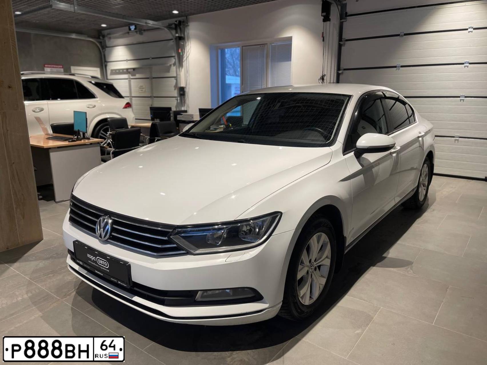 Фото автомобиля VOLKSWAGEN PASSAT, 2008 — госномер Е169МУ196. Цвет: ЧЕРНЫЙ