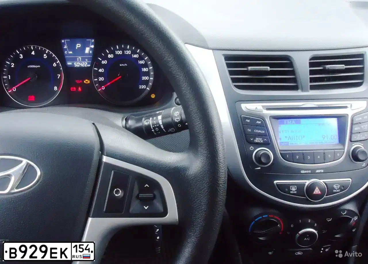 Фото автомобиля HYUNDAI SOLARIS, 2012 — госномер М763РЕ124