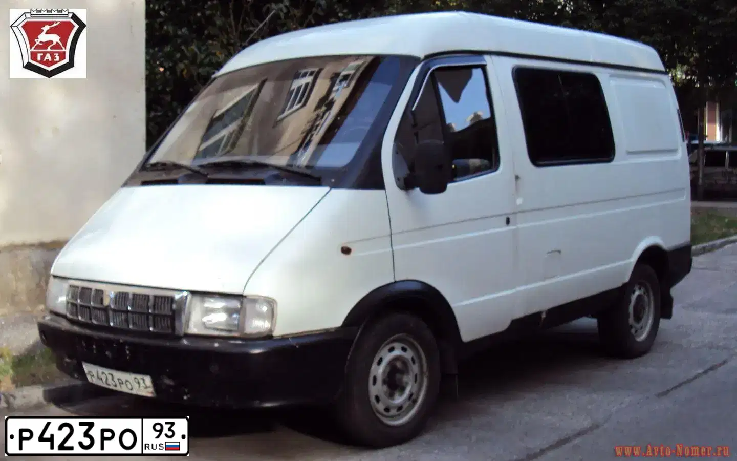 Фото автомобиля GAZ 2752, 2000 — госномер А202ТЕ193. Цвет: СЕРО-БЕЛЫЙ