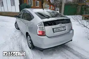 Фото автомобиля GAZ 2217 SOBOL, 2009 — госномер Х036СС199. Цвет: Белый