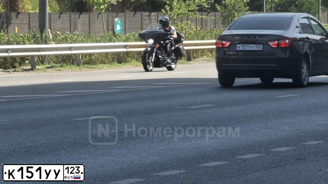 Фото автомобиля LADA VESTA, 2018 — госномер К151УУ123. Цвет: Коричневый
