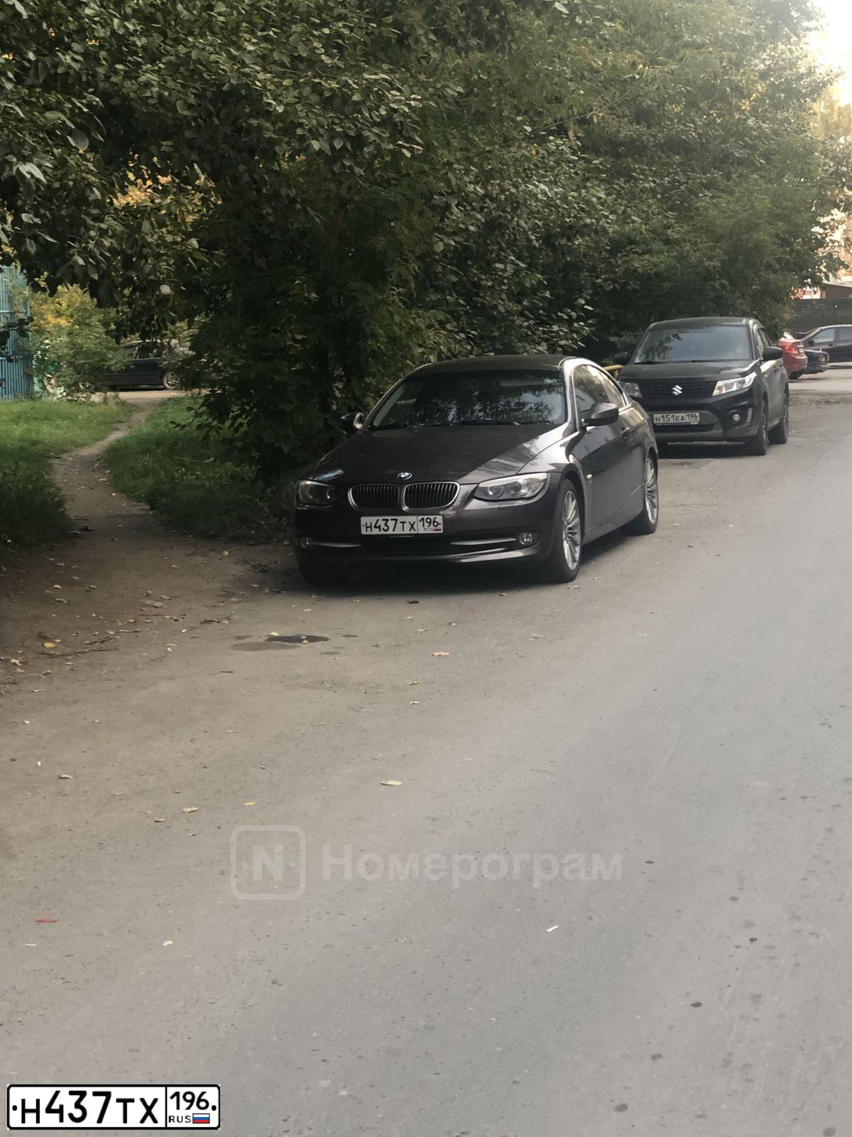 Фото автомобиля BMW SERIE 3, 2010 — госномер Н437ТХ196. Цвет: БЕЖЕВЫЙ ТЕМНЫЙ