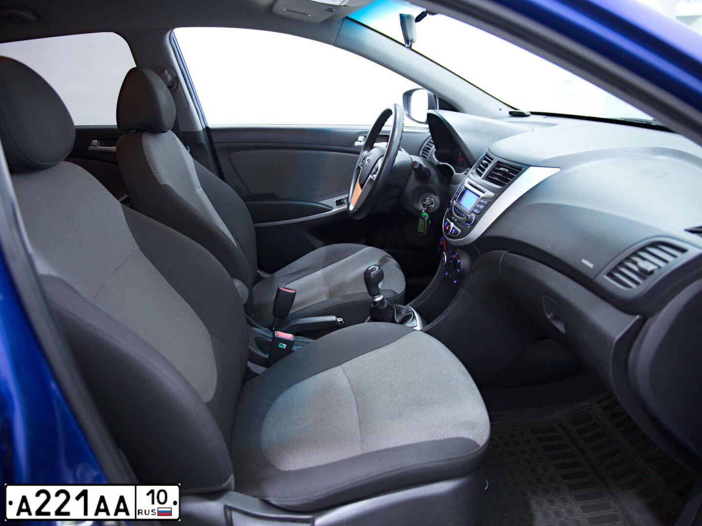 Фото автомобиля MITSUBISHI ASX, 2014 — госномер М540УС10. Цвет: синий