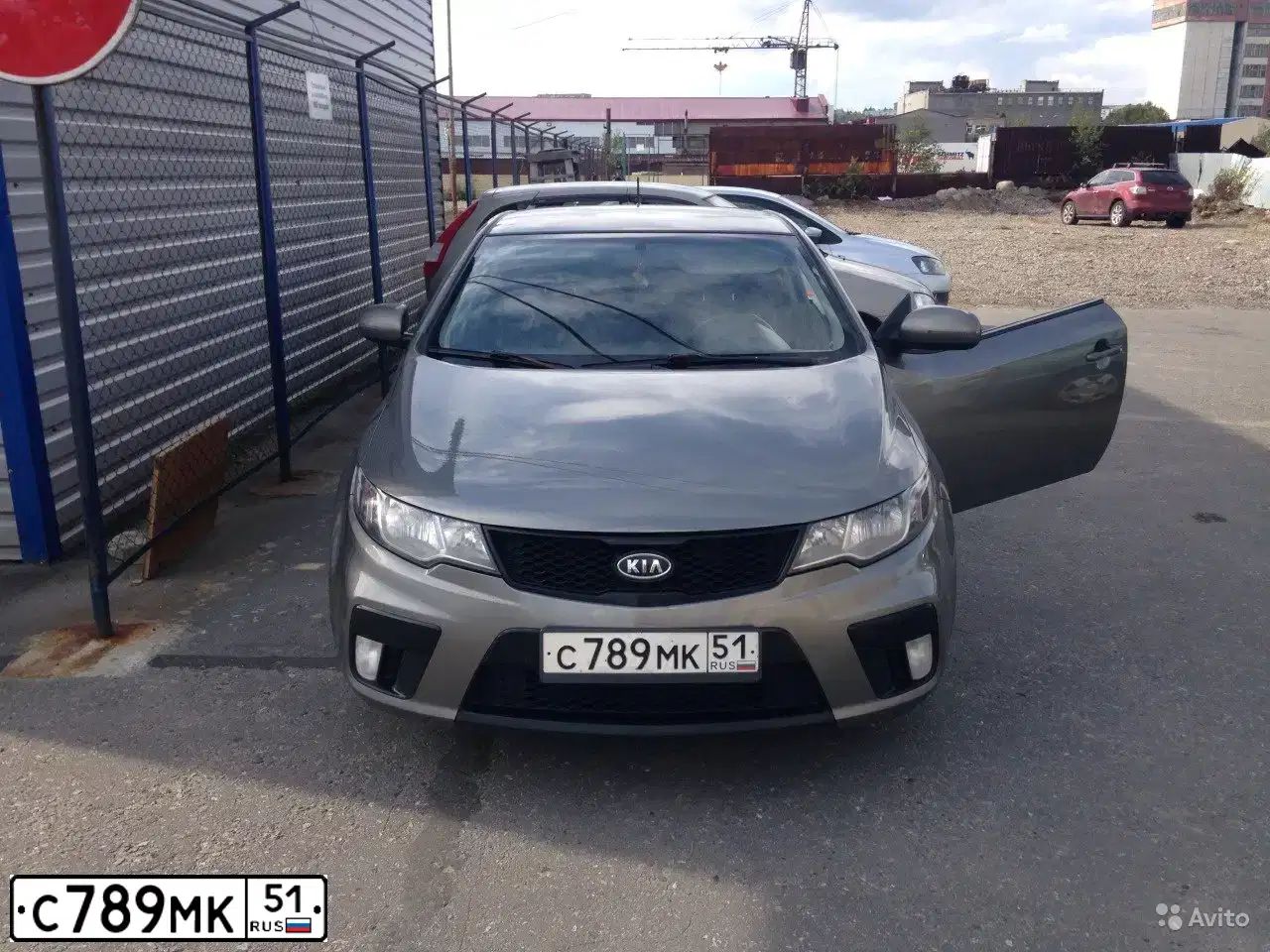 Фото автомобиля KIA CERATO, 2011 — госномер С789МК51. Цвет: СЕРЫЙ