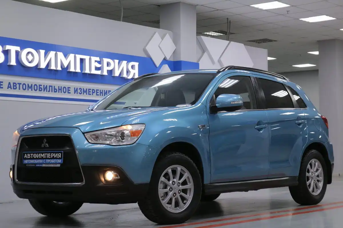 Фото автомобиля MITSUBISHI ASX, 2011 — госномер О555СР197. Цвет: голубой