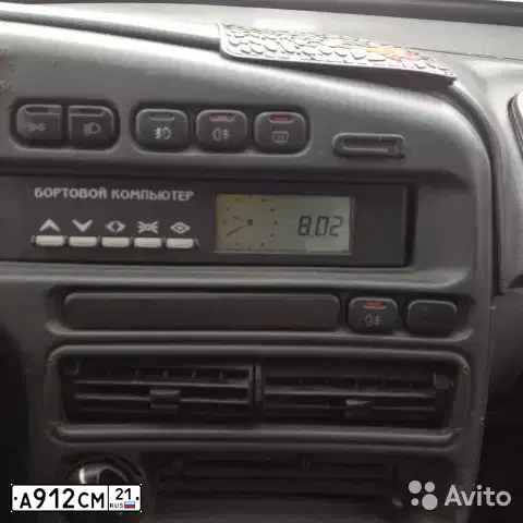 Фото автомобиля LADA 2115 SAMARA, 2001 — госномер Т067УК152. Цвет: СЕРЕБРИСТО-ЗЕЛЕНЫЙ