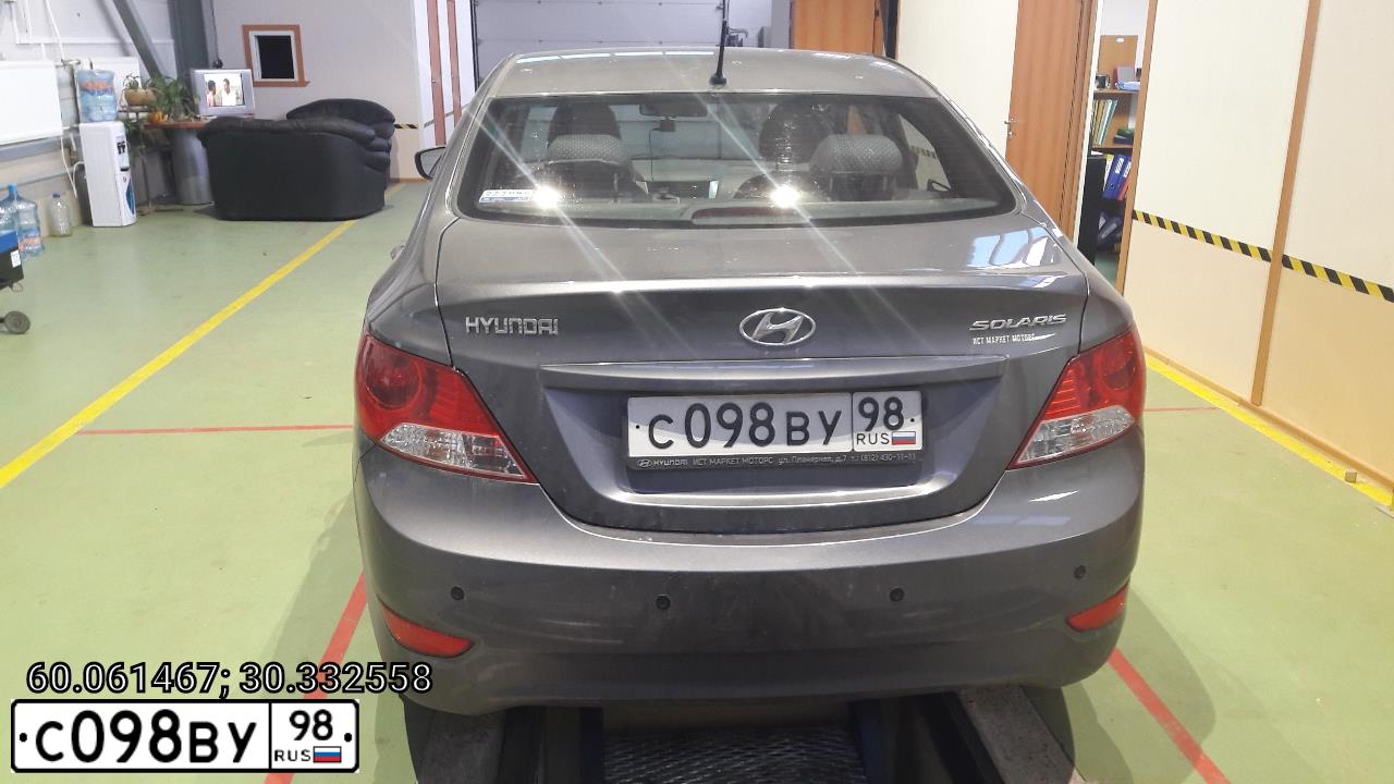 Фото автомобиля HYUNDAI SOLARIS, 2013 — госномер Р671НУ67. Цвет: ЧЕРНО-СЕРЫЙ