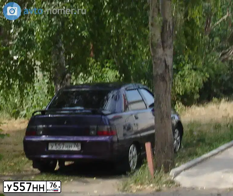 Фото автомобиля LADA 2110, 2002 — госномер Е830ВН76