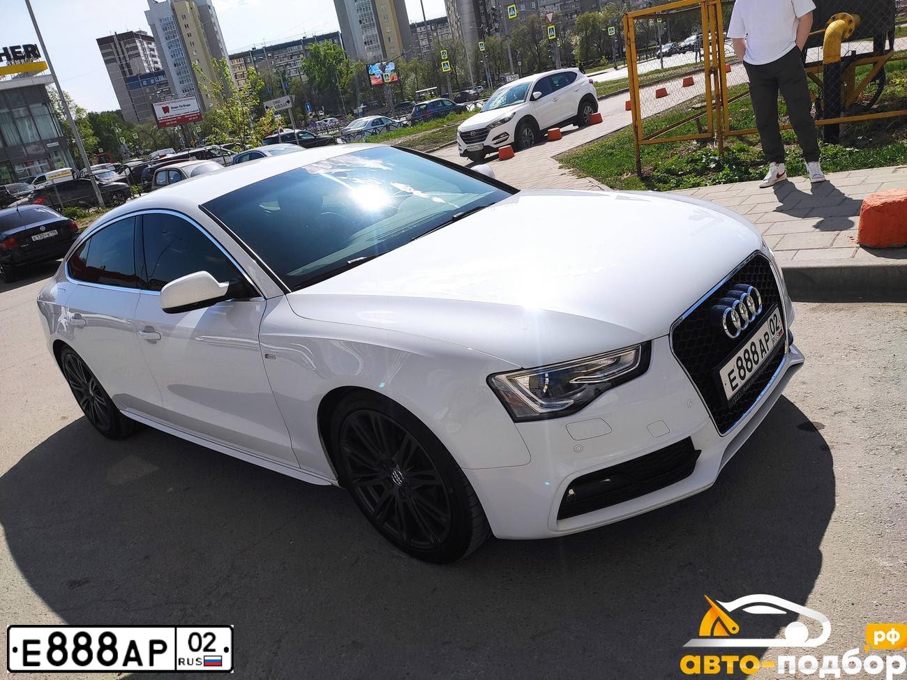 Фото автомобиля AUDI A5, 2014 — госномер Е888АР02. Цвет: Белый