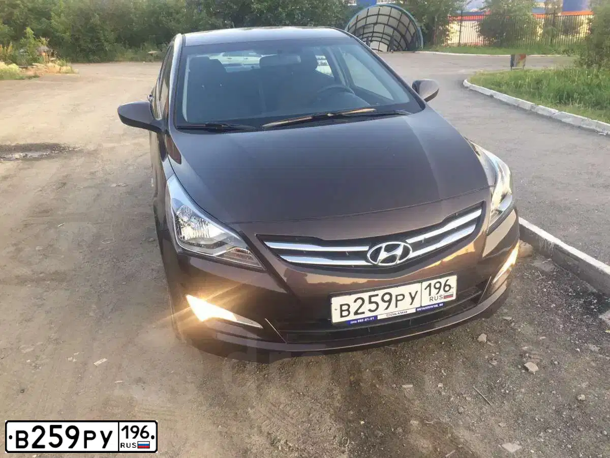 Фото автомобиля HYUNDAI SOLARIS, 2014 — госномер В259РУ196. Цвет: Коричневый