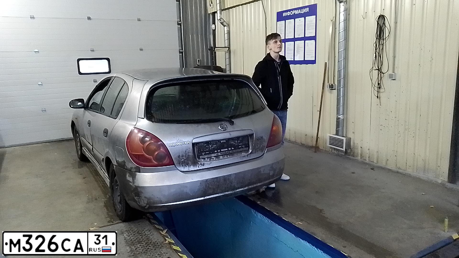 Фото автомобиля NISSAN ALMERA, 2002 — госномер В451ТЕ790. Цвет: СЕРЕБРИСТЫЙ