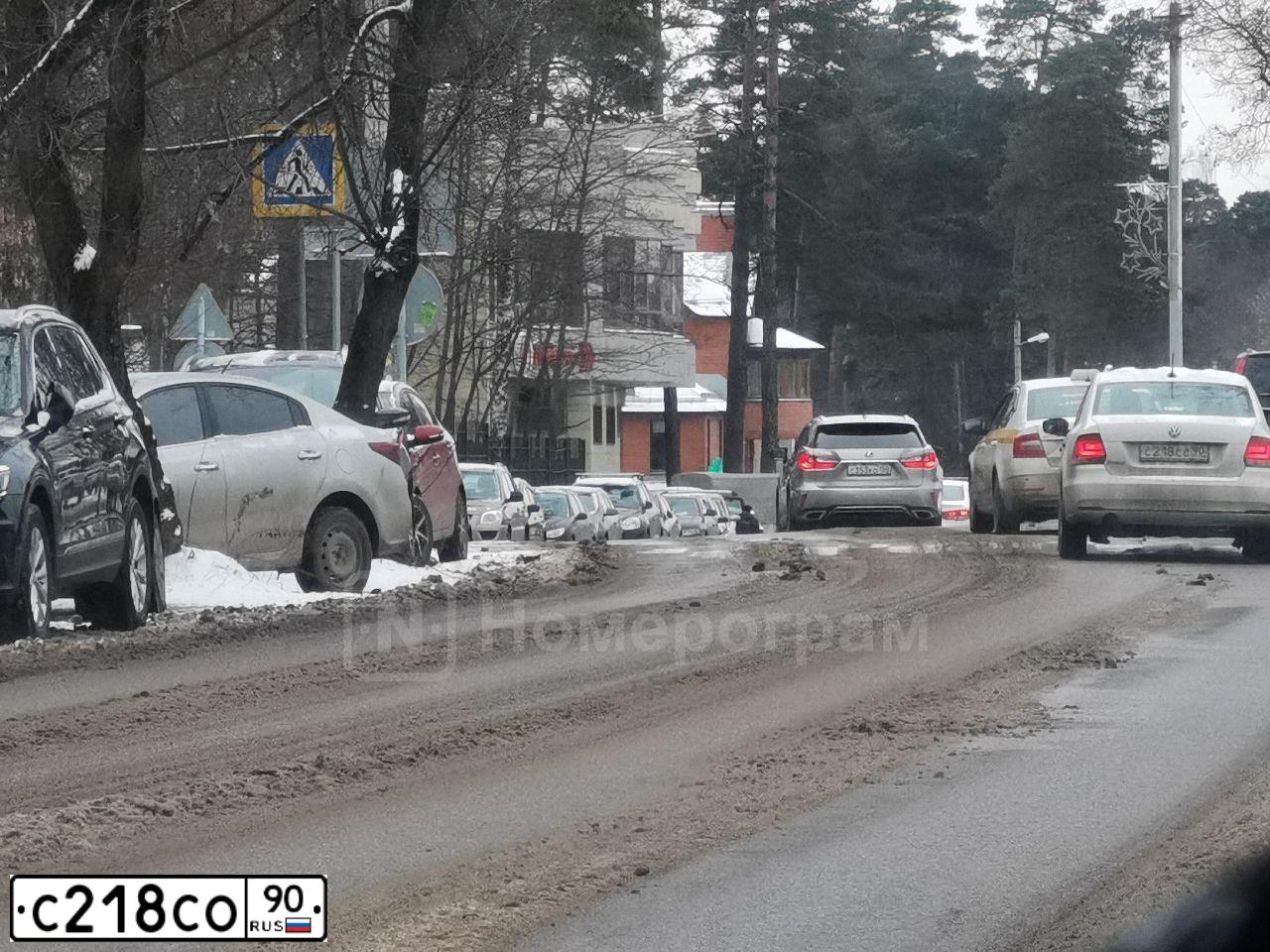Фото автомобиля MERCEDES E-KLASSE, 2011 — госномер У465ВМ71. Цвет: Белый