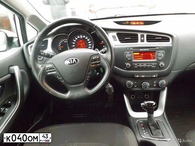 Фото автомобиля KIA CEE'D, 2012 — госномер К040ОМ43. Цвет: СЕРЫЙ