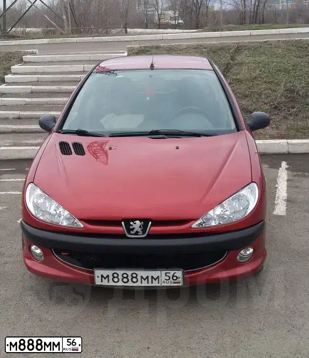 Фото автомобиля TOYOTA CELICA, 2000 — госномер М888ММ56. Цвет: серебристый