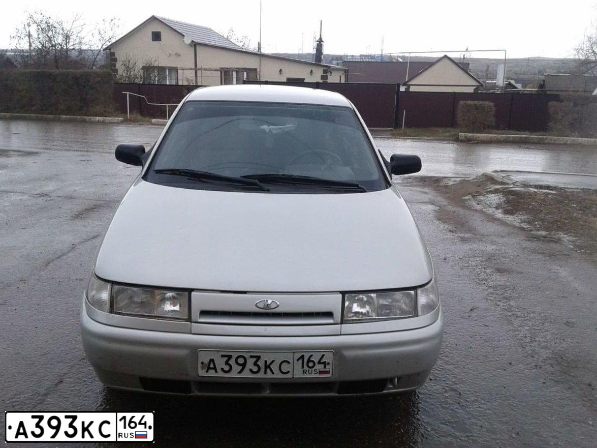 Фото автомобиля LADA 2110 LADA, 2005 — госномер А393КС164. Цвет: МОЛОЧНО-БЕЛЫЙ СЕРЕБРИСТЫЙ