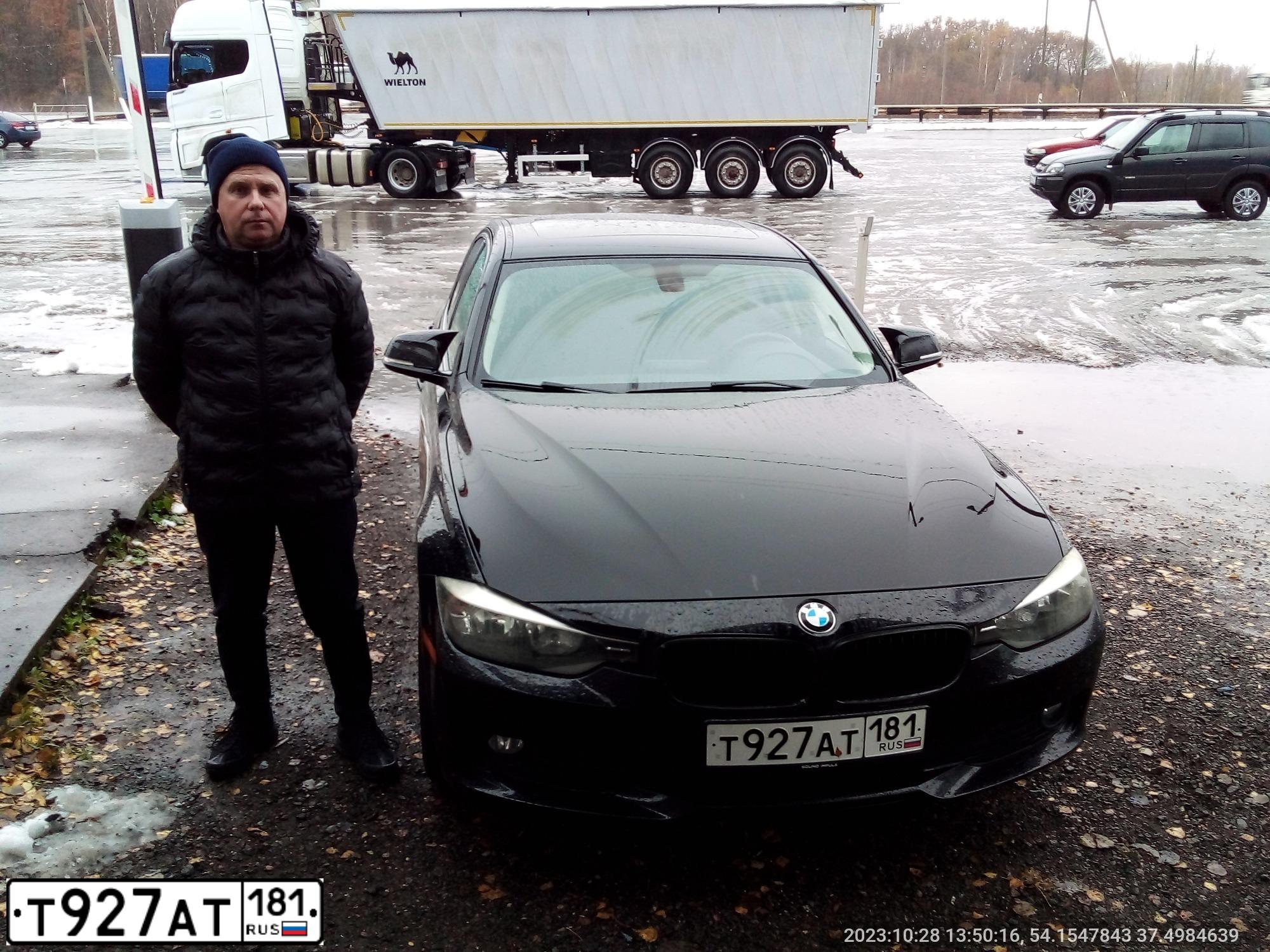 Фото автомобиля BMW 320I, 2014 — госномер Р186СО186. Цвет: ЧЕРНЫЙ