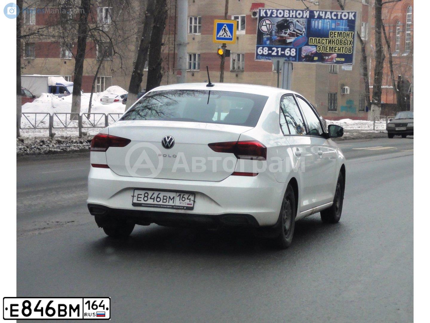 Фото автомобиля VOLKSWAGEN POLO, 2020 — госномер Е846ВМ164. Цвет: Белый