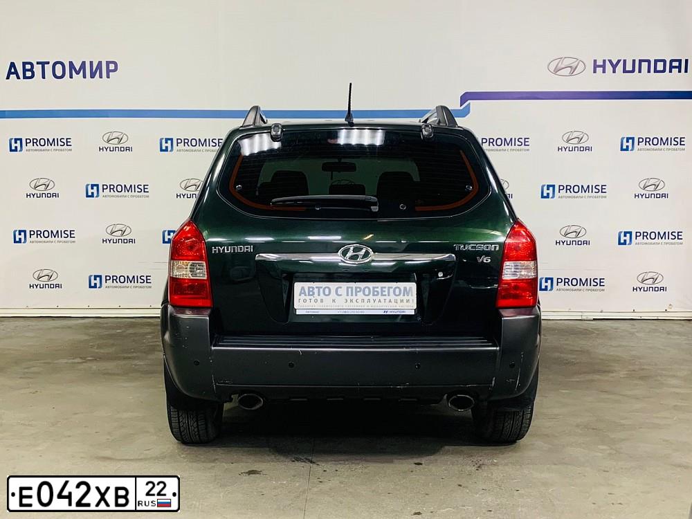 Фото автомобиля HYUNDAI TUCSON, 2006 — госномер В442КХ122. Цвет: Темно-зеленый
