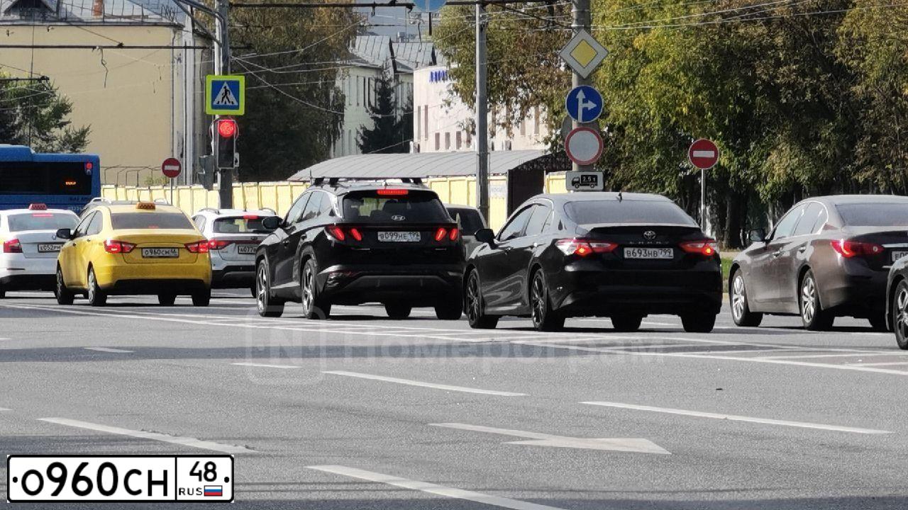 Фото автомобиля KIA SPORTAGE, 2017 — госномер Е667ХУ716. Цвет: ЧЕРНЫЙ ПЕРЛАМУТР