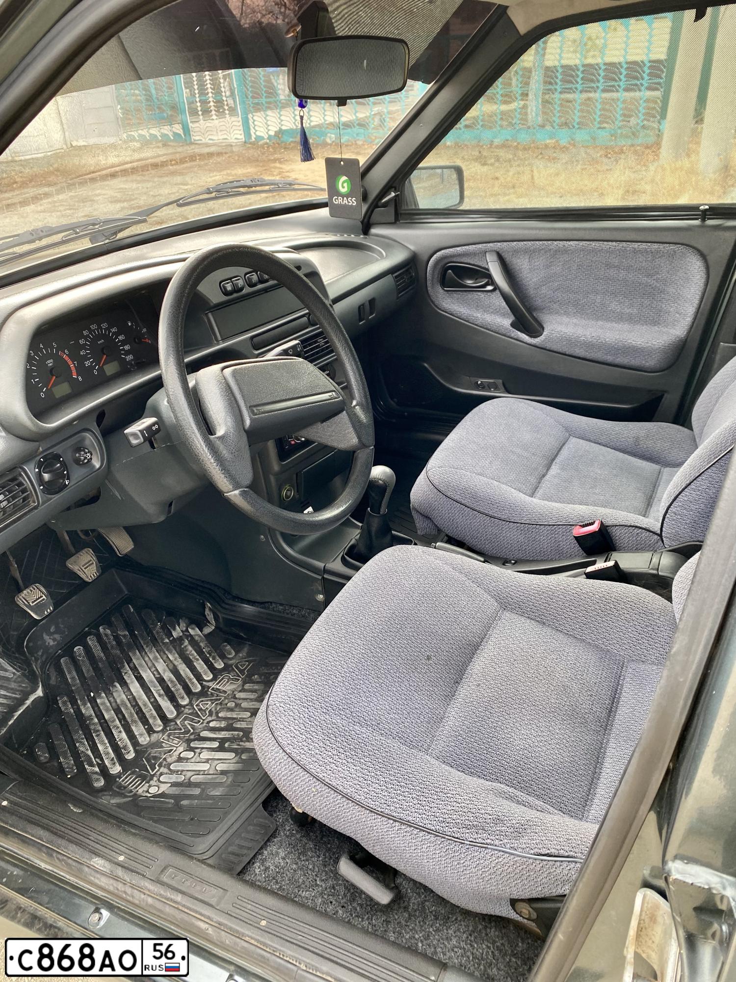 Фото автомобиля LADA 2109 SAMARA, 2004 — госномер С203УХ56. Цвет: ГРАФИТОВЫЙ МЕТАЛЛИК