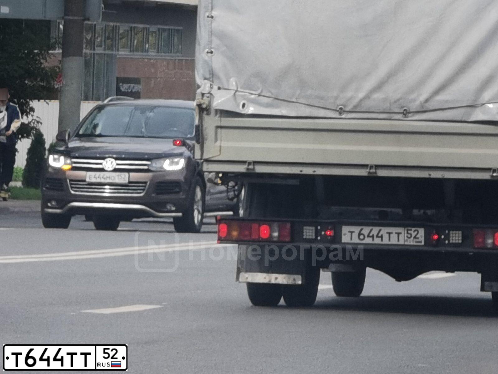 Фото автомобиля UAZ 3151 / HUNTER, 2002 — госномер Т644ТТ52. Цвет: Темно-зеленый