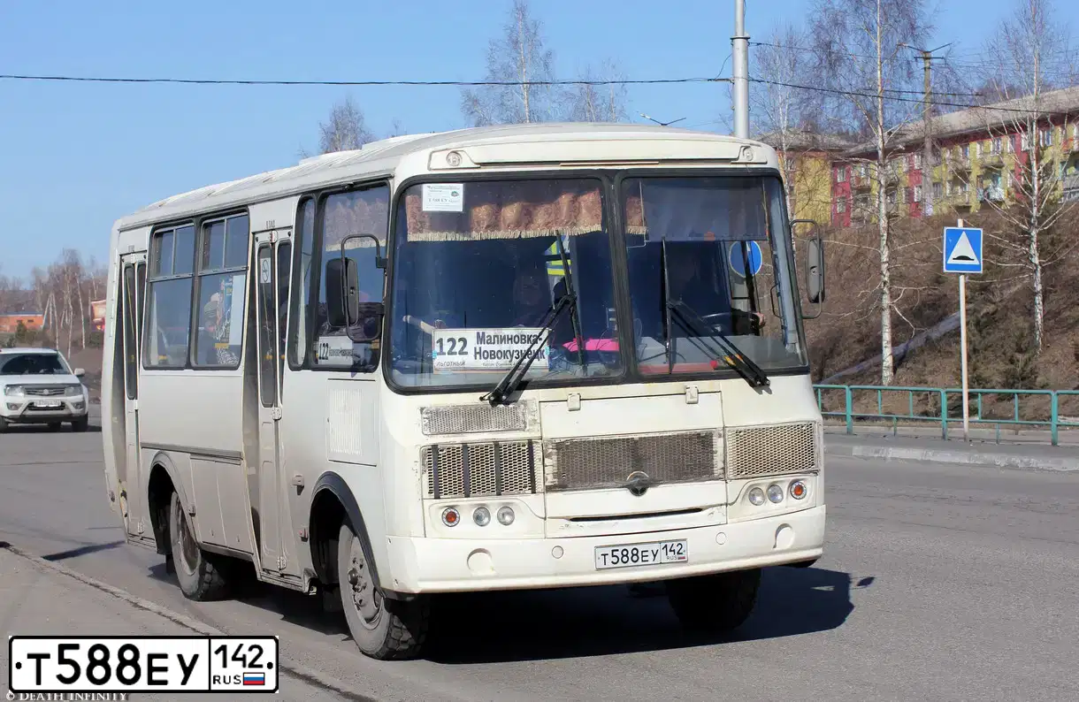 Фото автомобиля PAZ 3205, 2018 — госномер Т588ЕУ142. Цвет: Белый