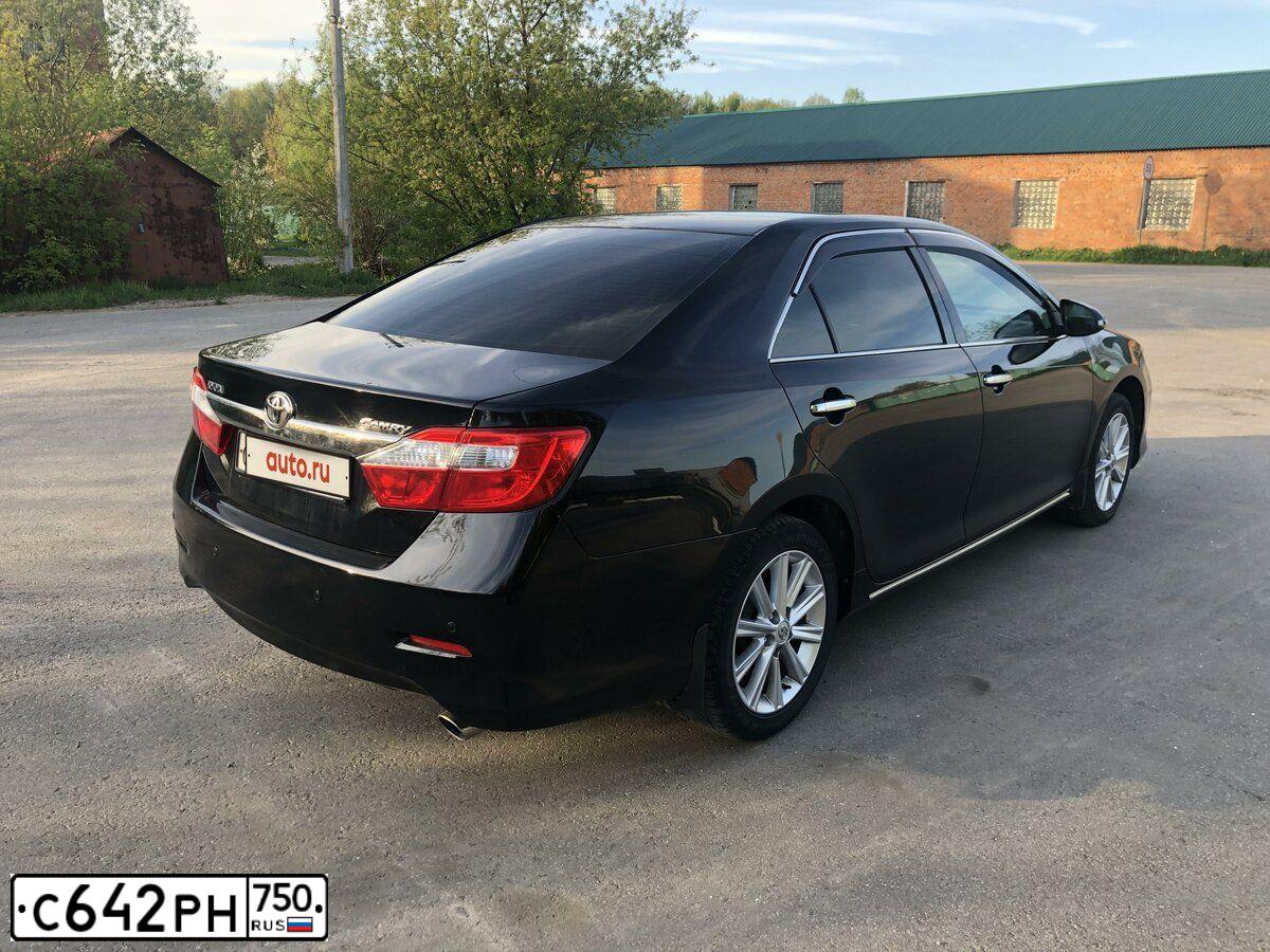 Фото автомобиля TOYOTA CAMRY, 2013 — госномер Е514МК164. Цвет: ЧЕРНЫЙ