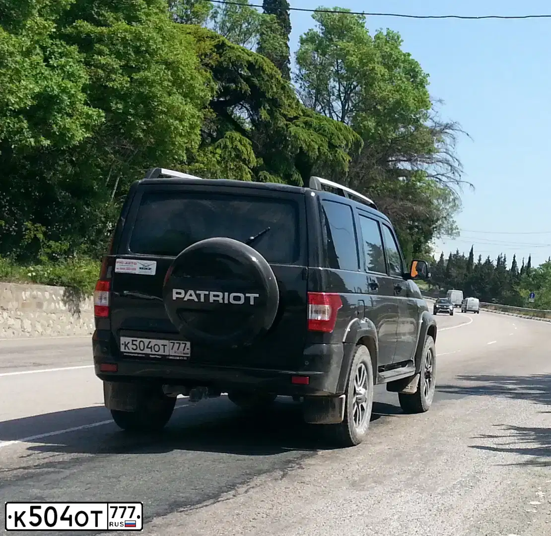 Фото автомобиля UAZ 3163 PATRIOT, 2015 — госномер К504ОТ777. Цвет: АВАНТЮРИН МЕТАЛЛИК
