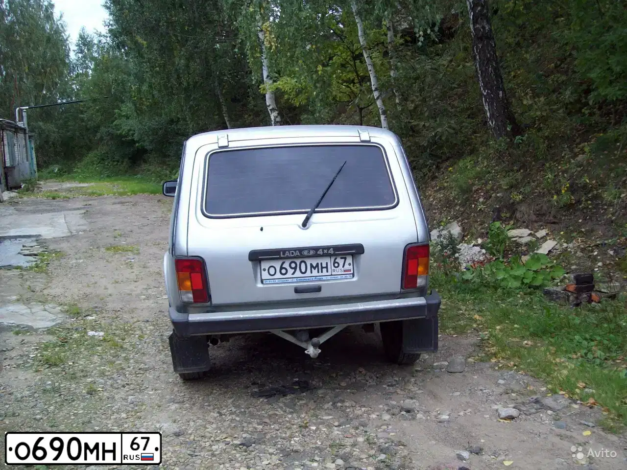 Фото автомобиля LADA 2131 NIVA, 2011 — госномер О690МН67. Цвет: СВЕТЛО-СЕРЕБРИСТЫЙ