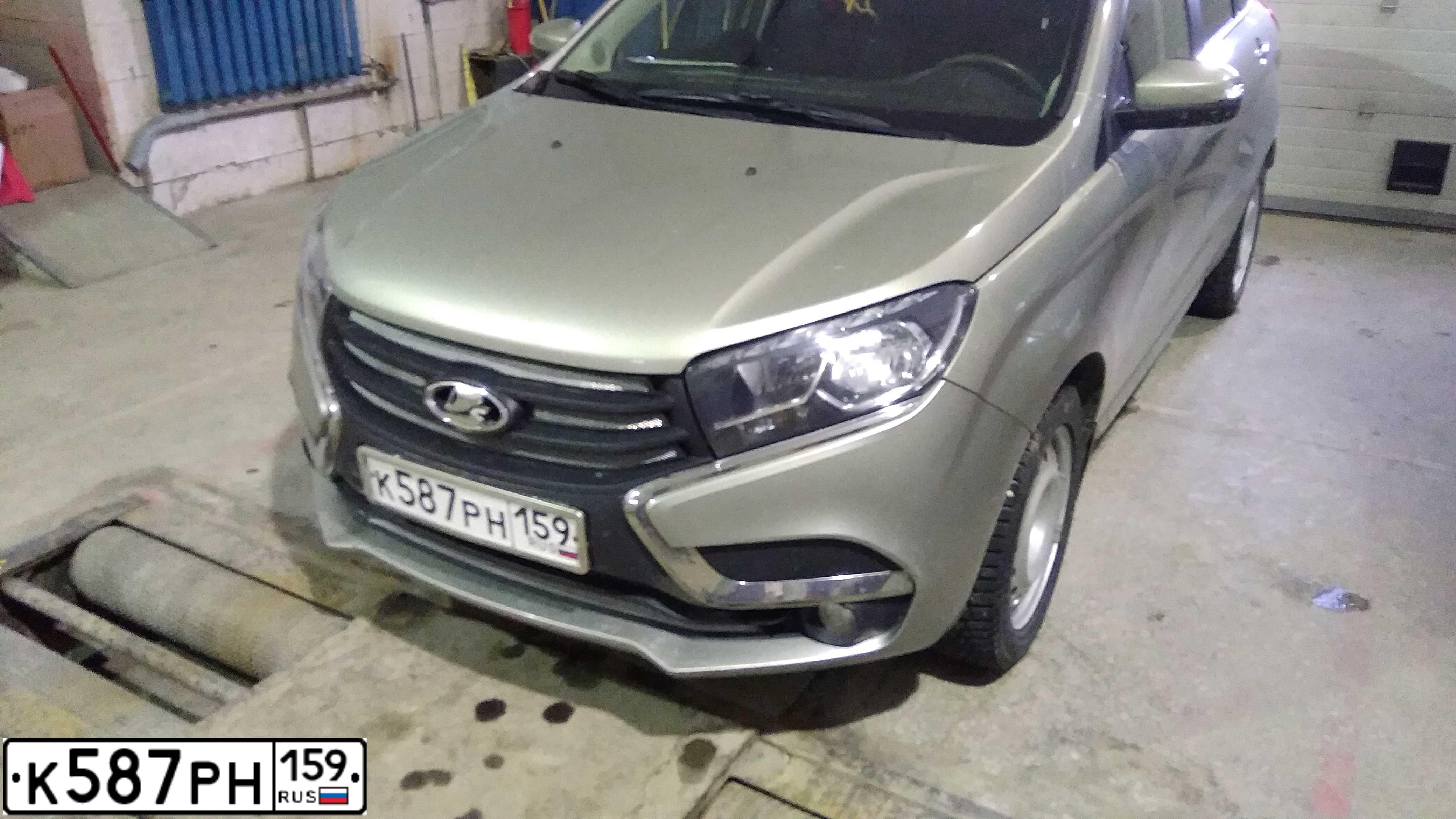 Фото автомобиля LADA XRAY, 2017 — госномер К587РН159. Цвет: СЕРО-БЕЖЕВЫЙ