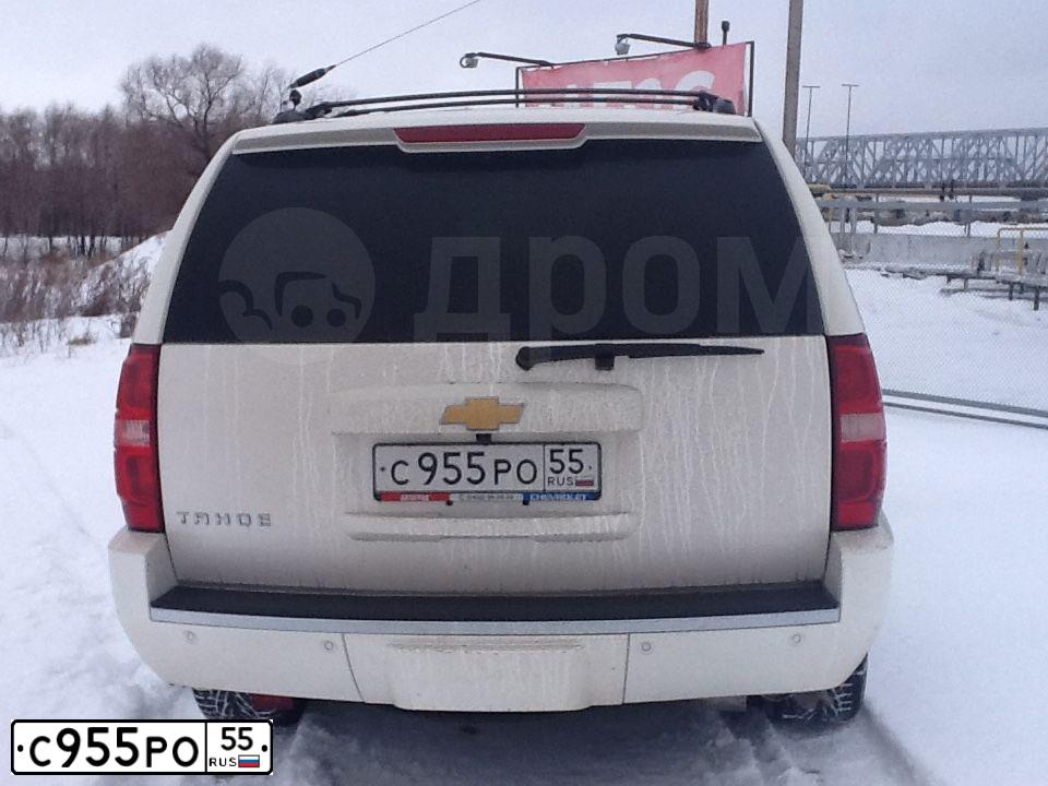 Фото автомобиля CHEVROLET TAHOE, 2012 — госномер К178ТР178. Цвет: Белый