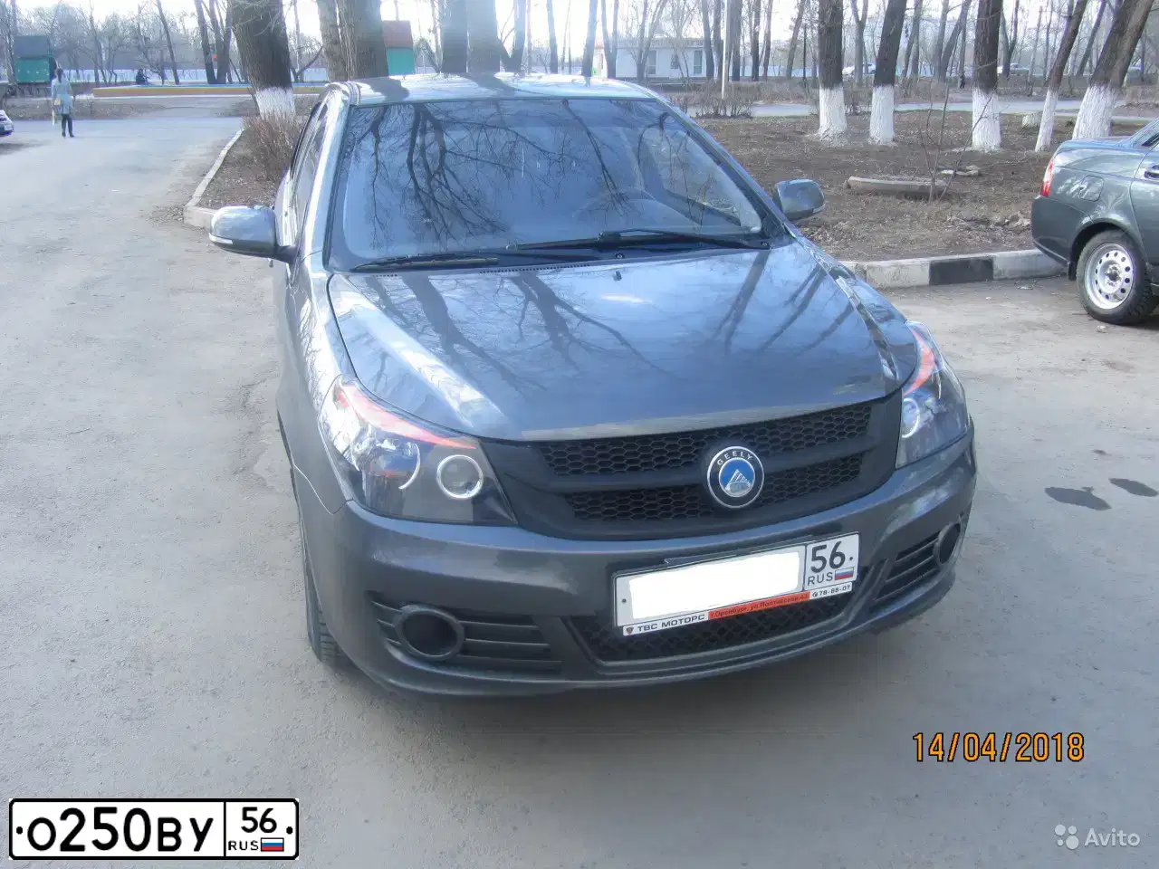 Фото автомобиля VOLVO S40, 2008 — госномер С250МО56. Цвет: ЧЕРНЫЙ