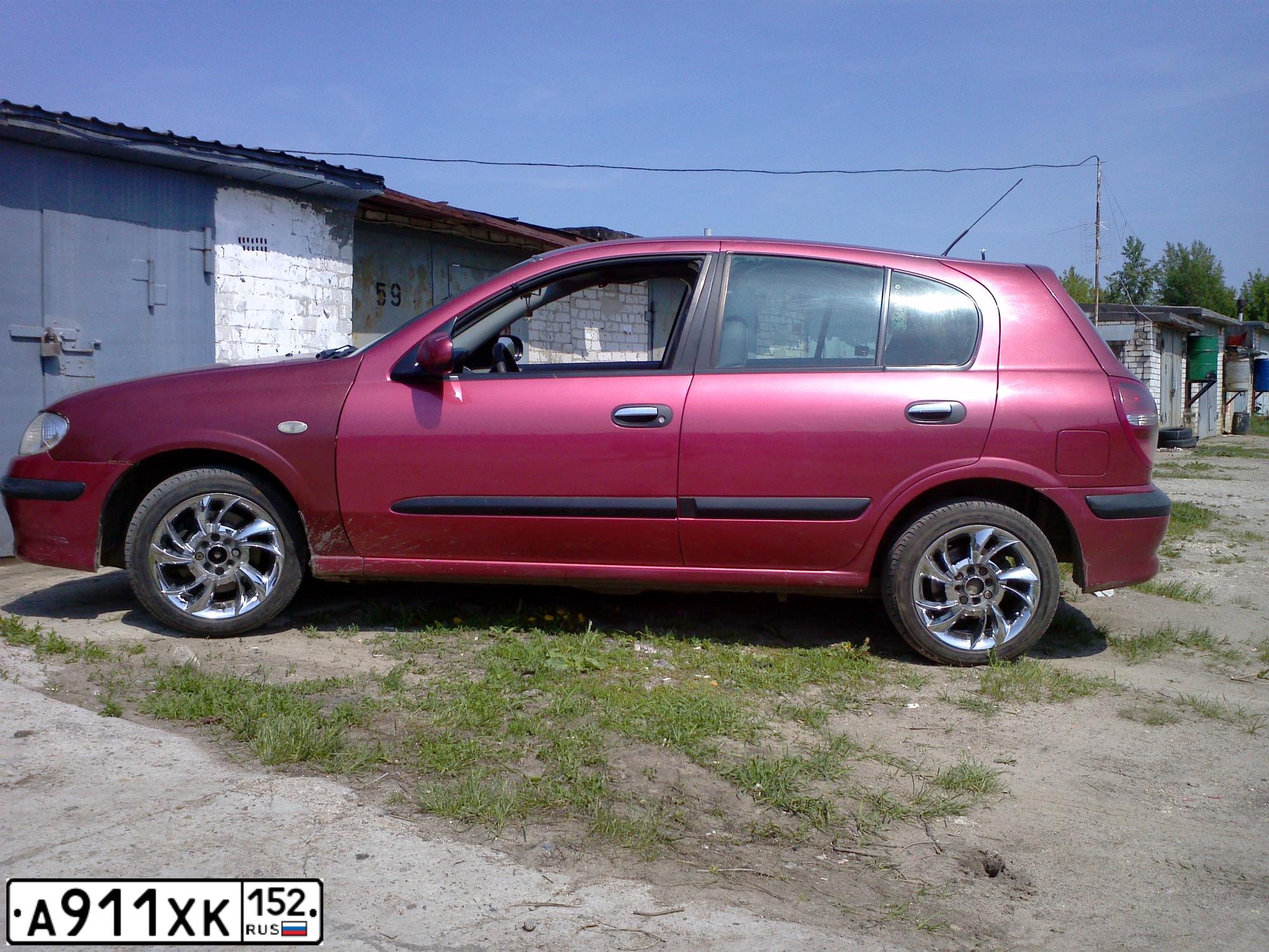 Фото автомобиля NISSAN ALMERA, 2000 — госномер У541ОН152. Цвет: Красный
