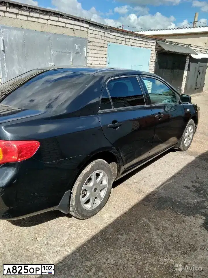 Фото автомобиля TOYOTA COROLLA, 2007 — госномер А825ОР102. Цвет: ЧЕРНЫЙ