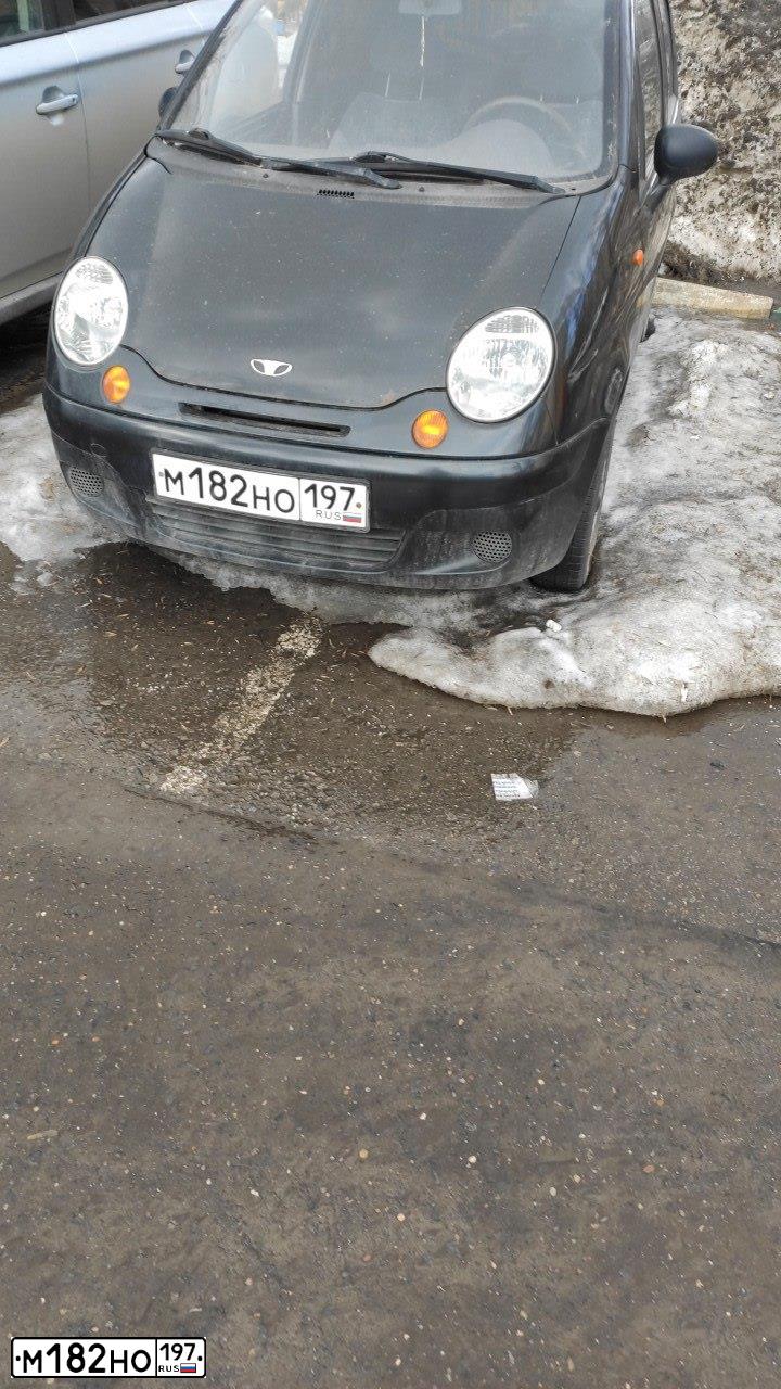 Фото автомобиля DAEWOO MATIZ, 2011 — госномер М182НО197. Цвет: БЛЕДНО-ЧЕРНЫЙ