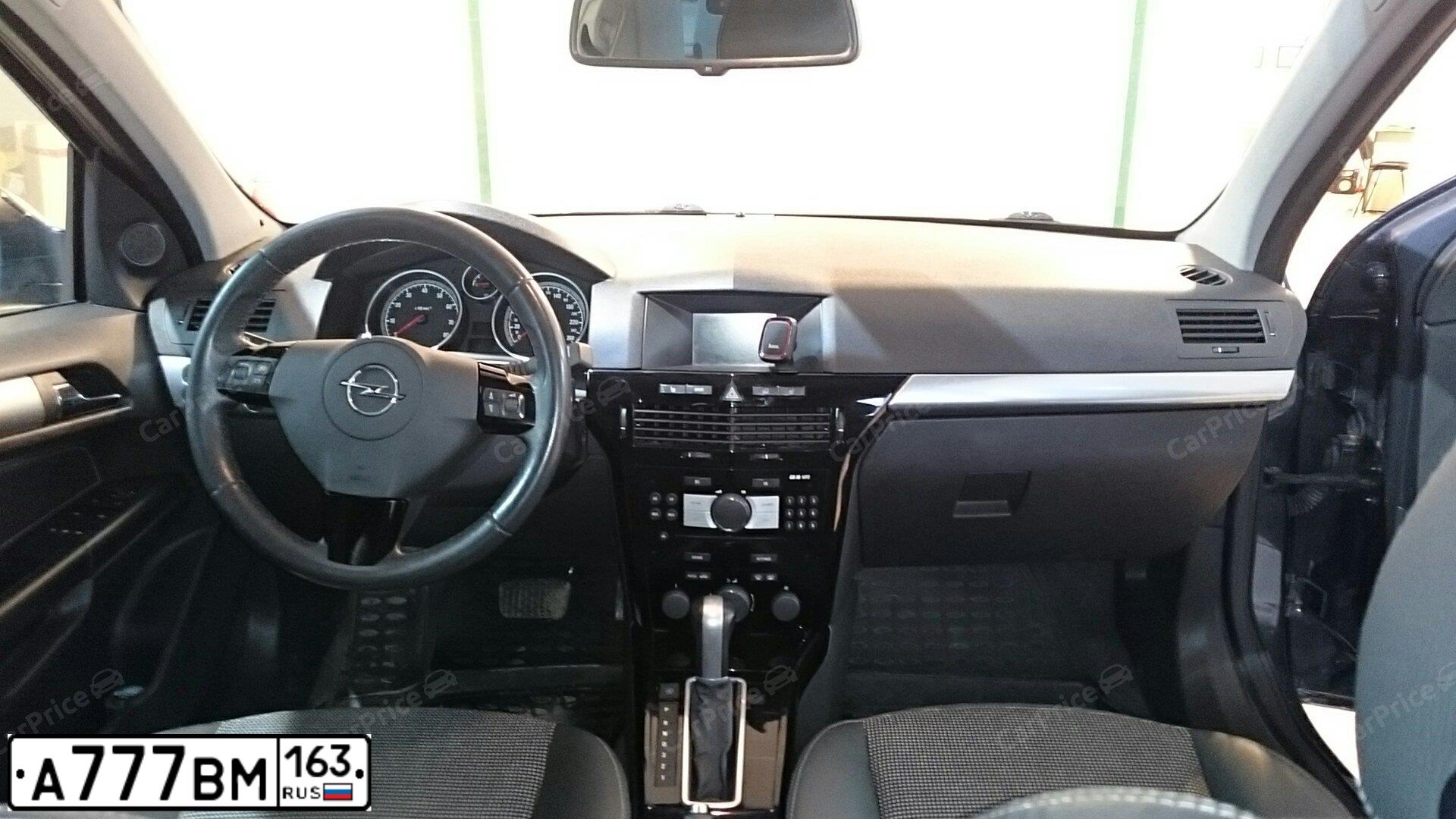 Фото автомобиля MAZDA 6, 2015 — госномер К082ОК763. Цвет: БЕЛЫЙ ПЕРЛАМУТР