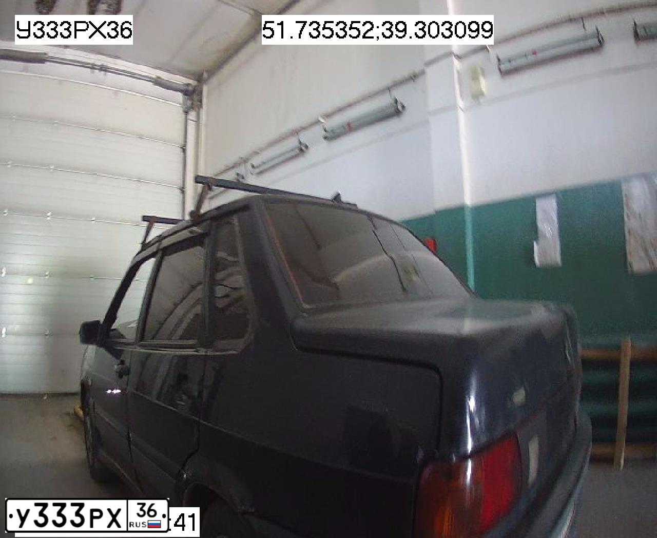 Фото автомобиля LADA 2121 NIVA, 1997 — госномер У333РХ36. Цвет: ЗЕЛЕНЫЙ